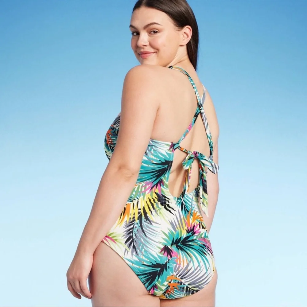 Shade & Shore Women's Plunge Ring Detail One Piece Swimsuit Swimwear - Picture 2 of 2